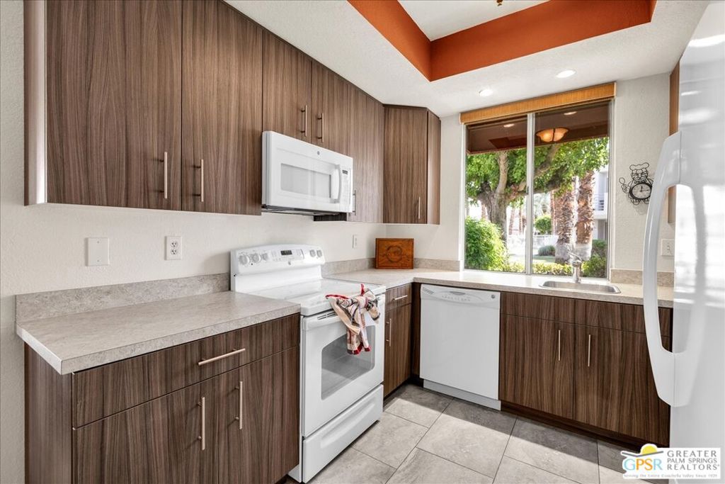 MLS #25596781PS image #0