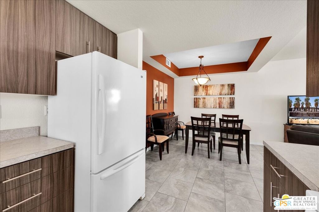 MLS #25596781PS image #2