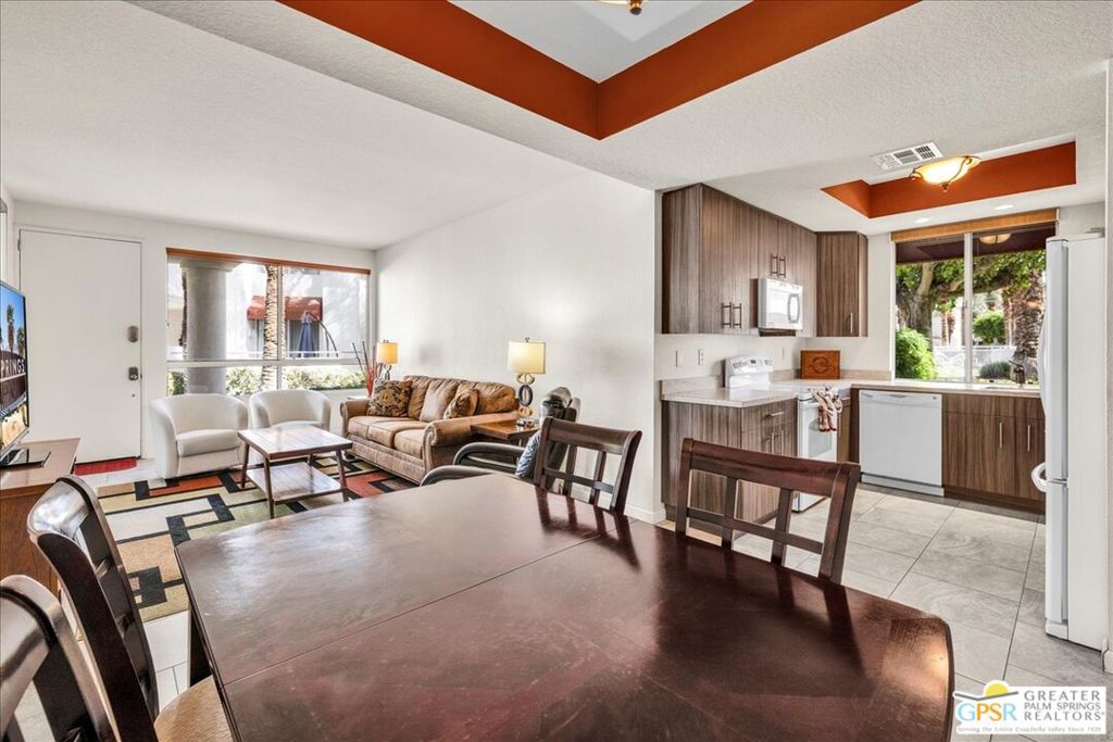 MLS #25596781PS image #5