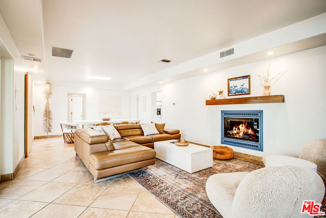 MLS #25597233 image #11