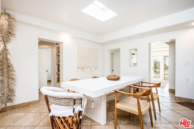 MLS #25597233 image #13