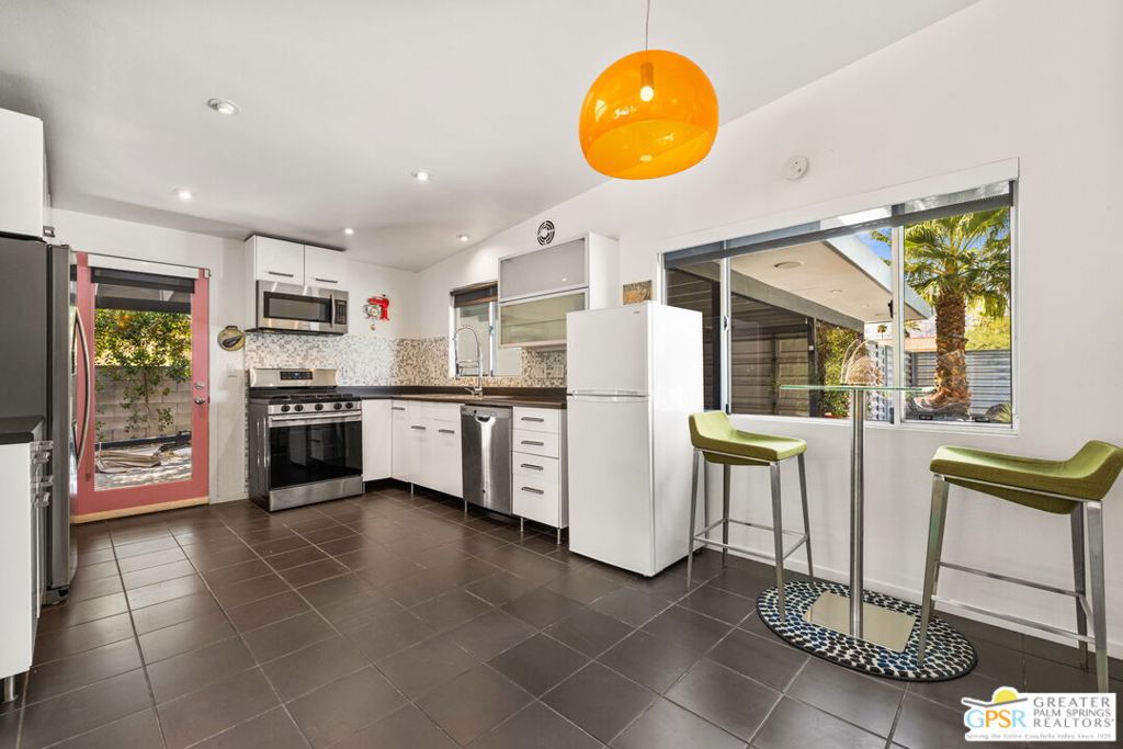 MLS #25597257PS image #25