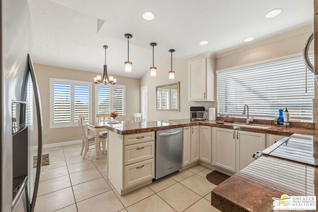 MLS #25598619PS image #24