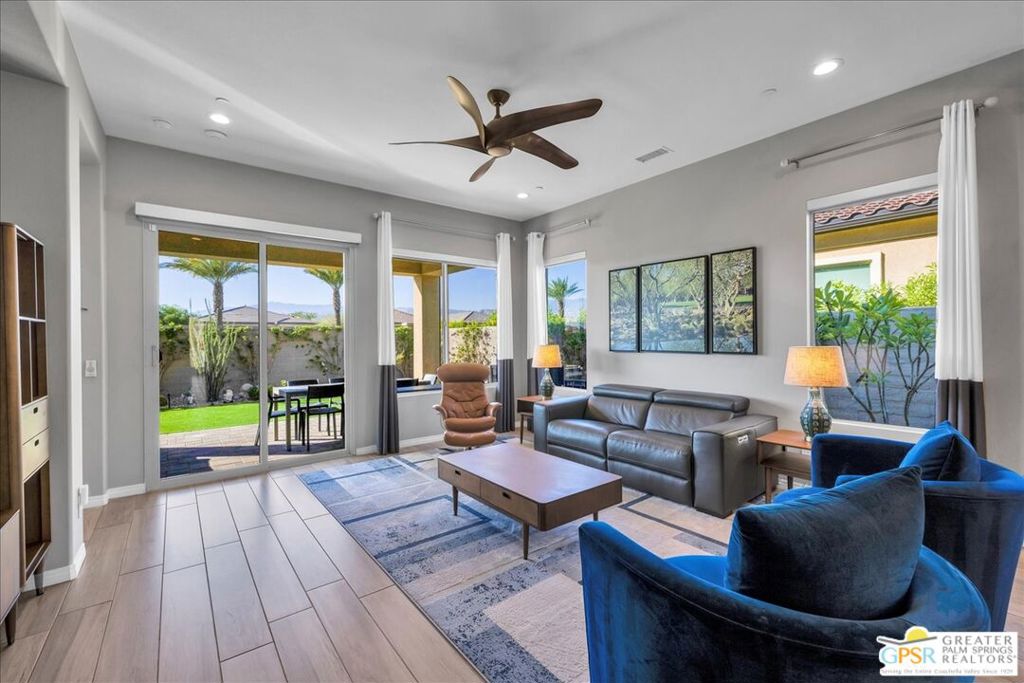 MLS #25598943PS image #2