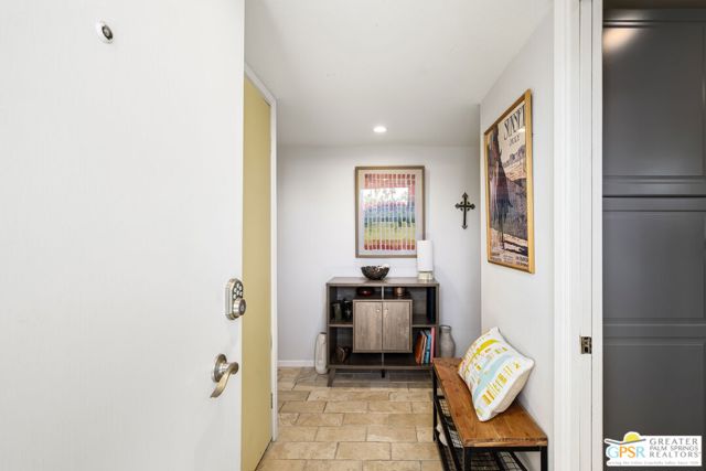 MLS #25599065PS image #1