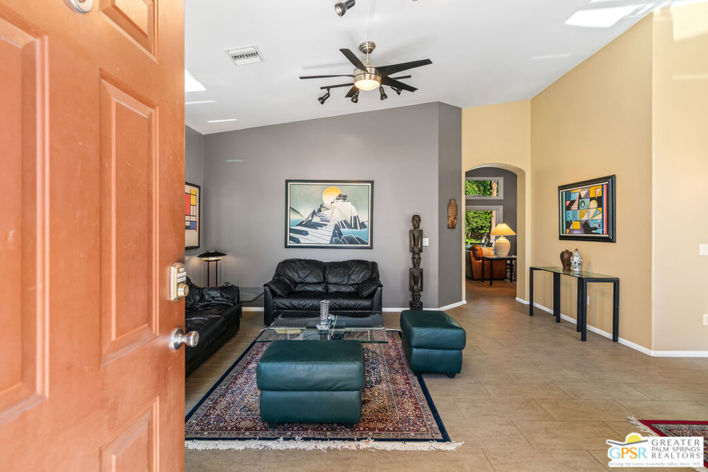 MLS #25599143PS image #2