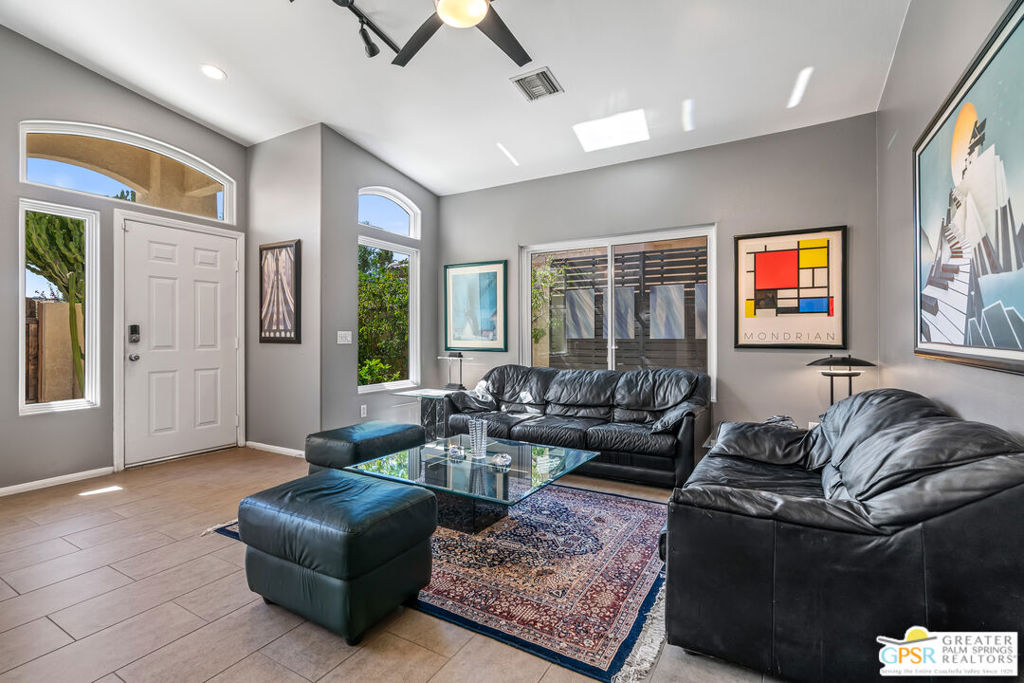 MLS #25599143PS image #4