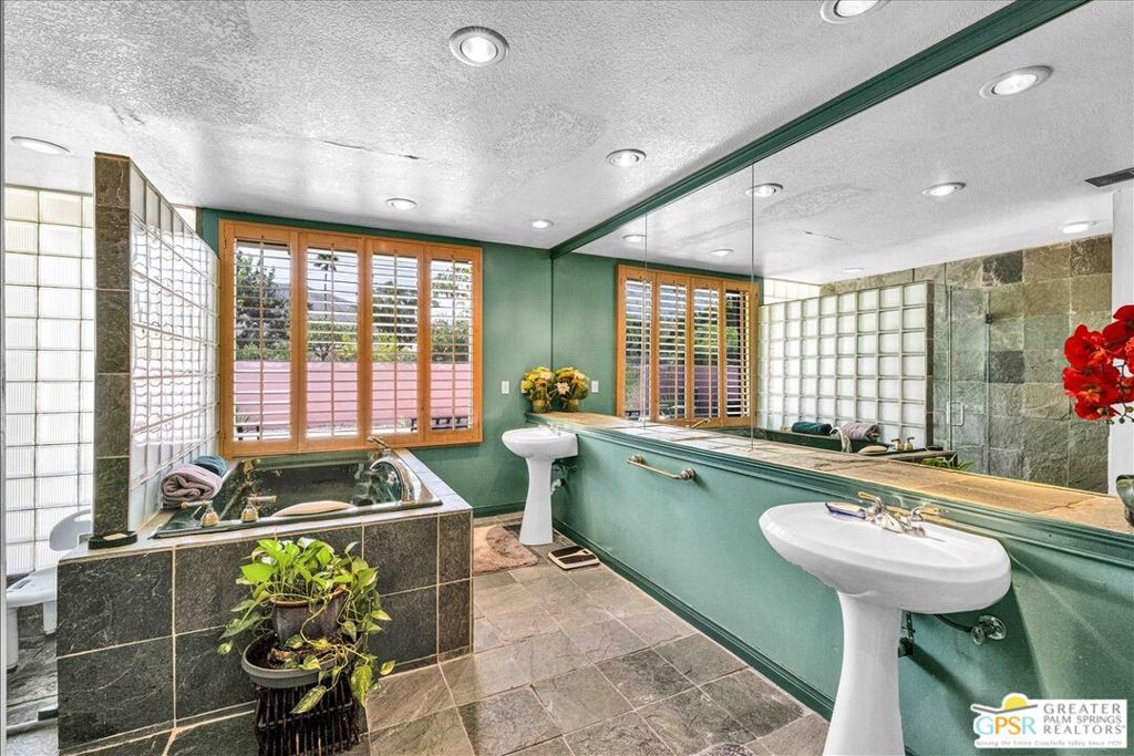 MLS #25599749PS image #42