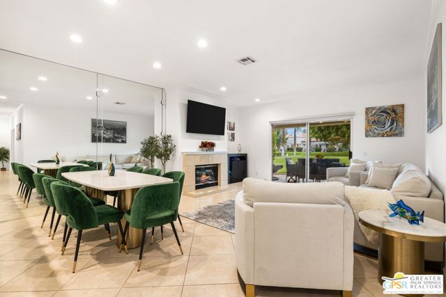 MLS #25599931PS image #0