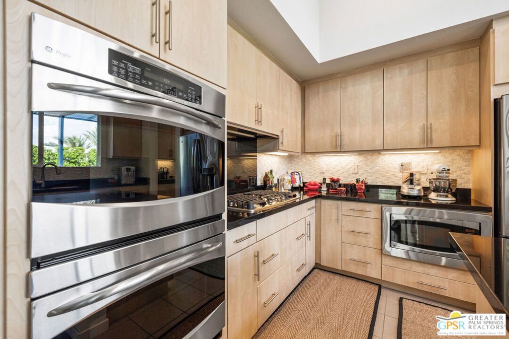 MLS #25600125PS image #24