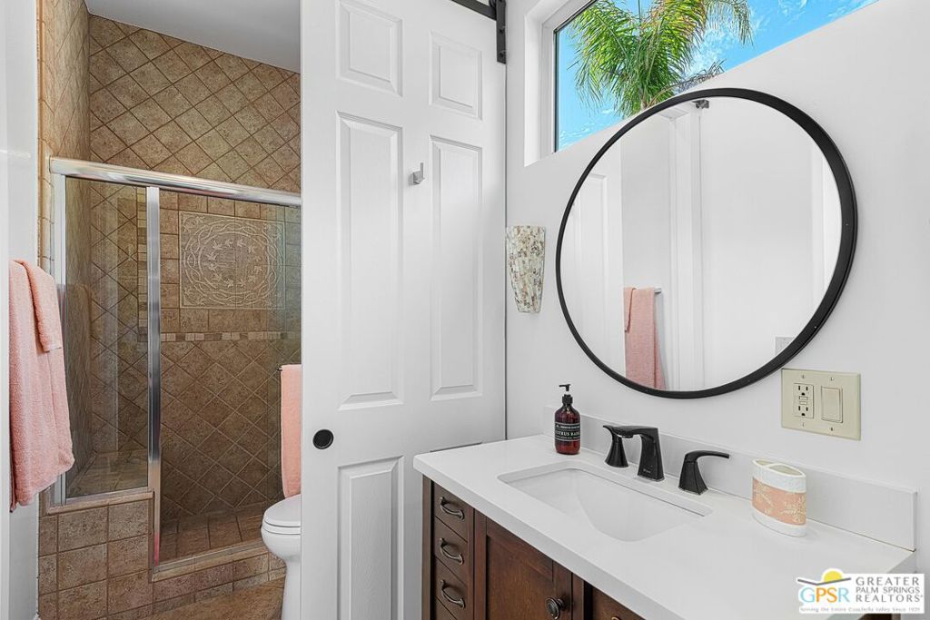 MLS #25600161PS image #25