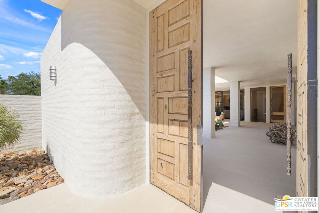 MLS #25600575PS image #4