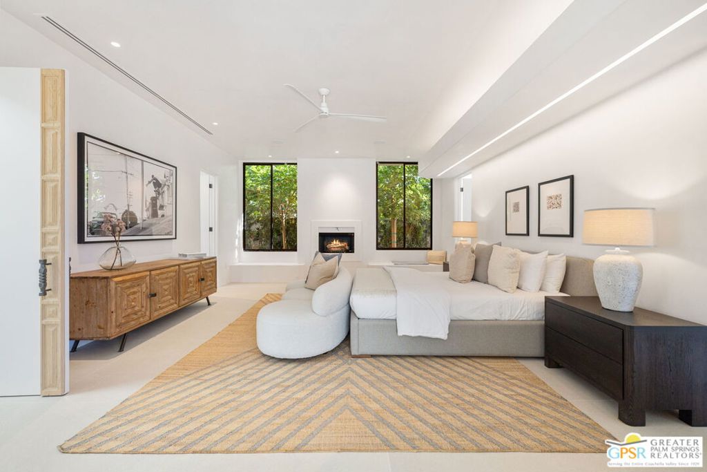 MLS #25600575PS image #42