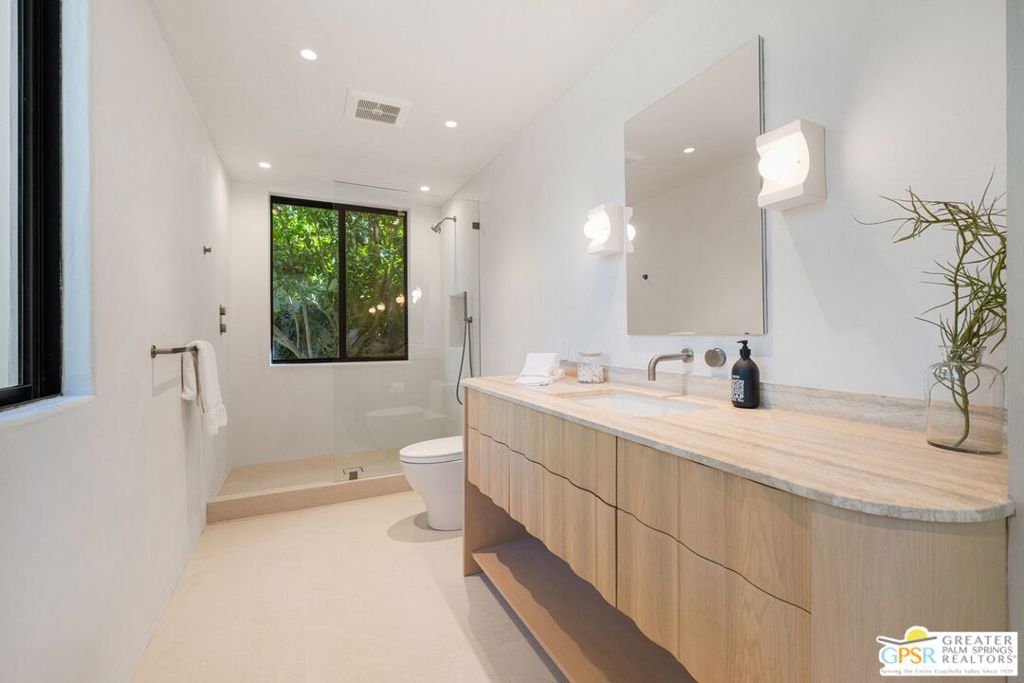 MLS #25600575PS image #50