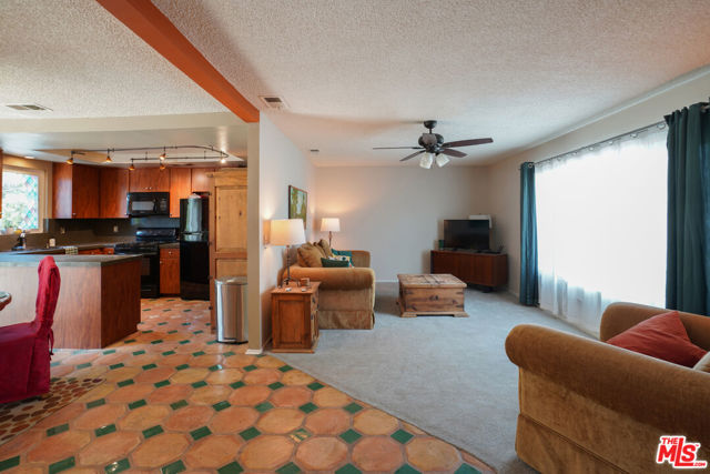 MLS #25600683 image #2