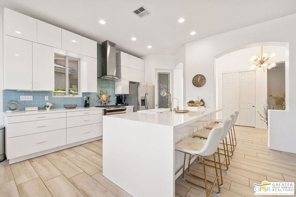 MLS #25601561PS image #6