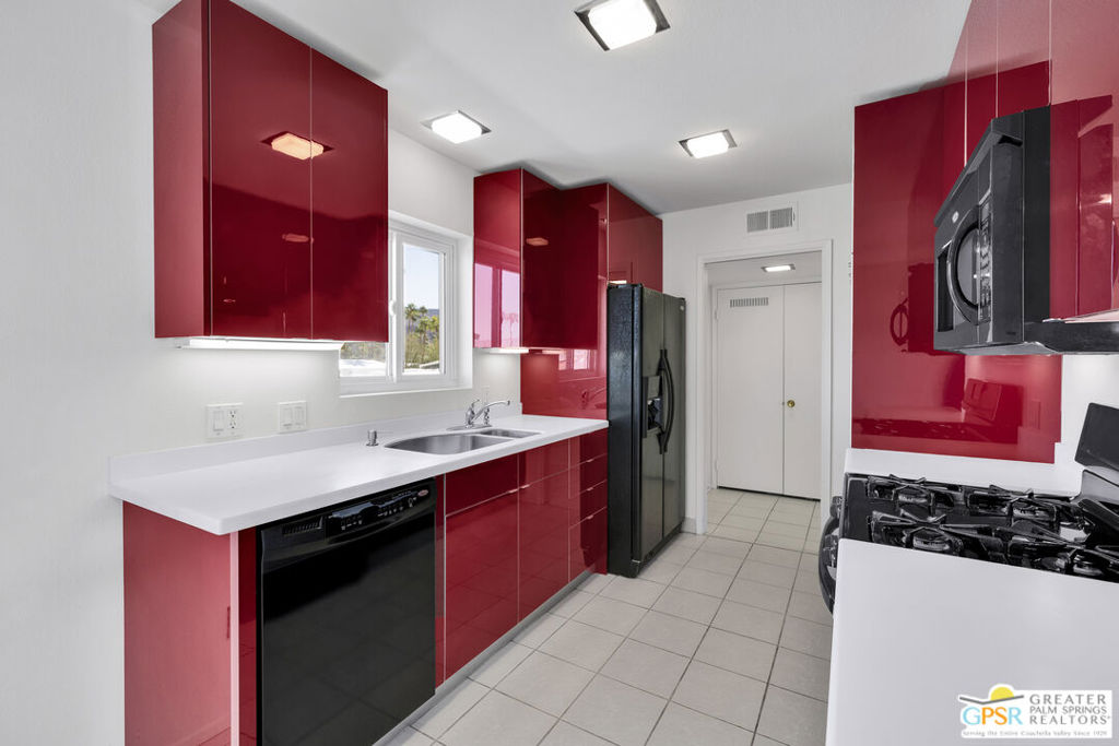 MLS #25601629PS image #15