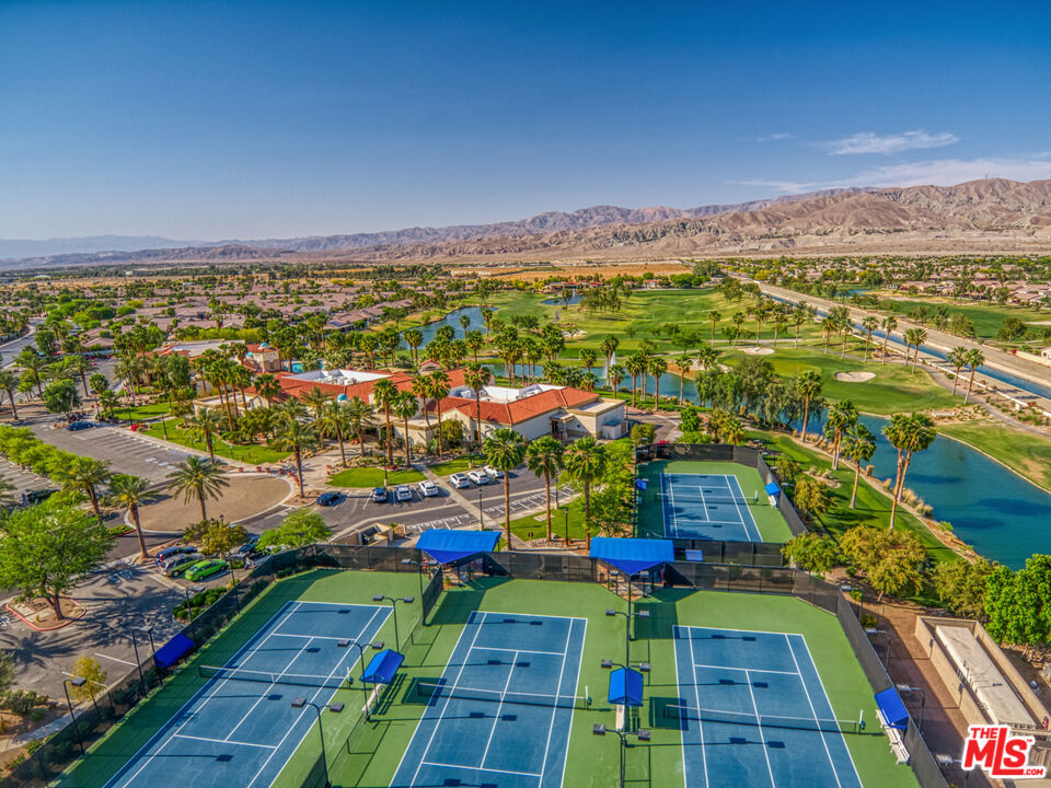 MLS #25602689 image #24