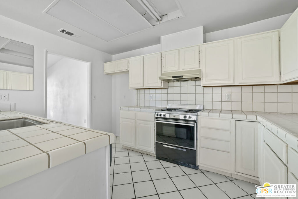 MLS #25602827PS image #17