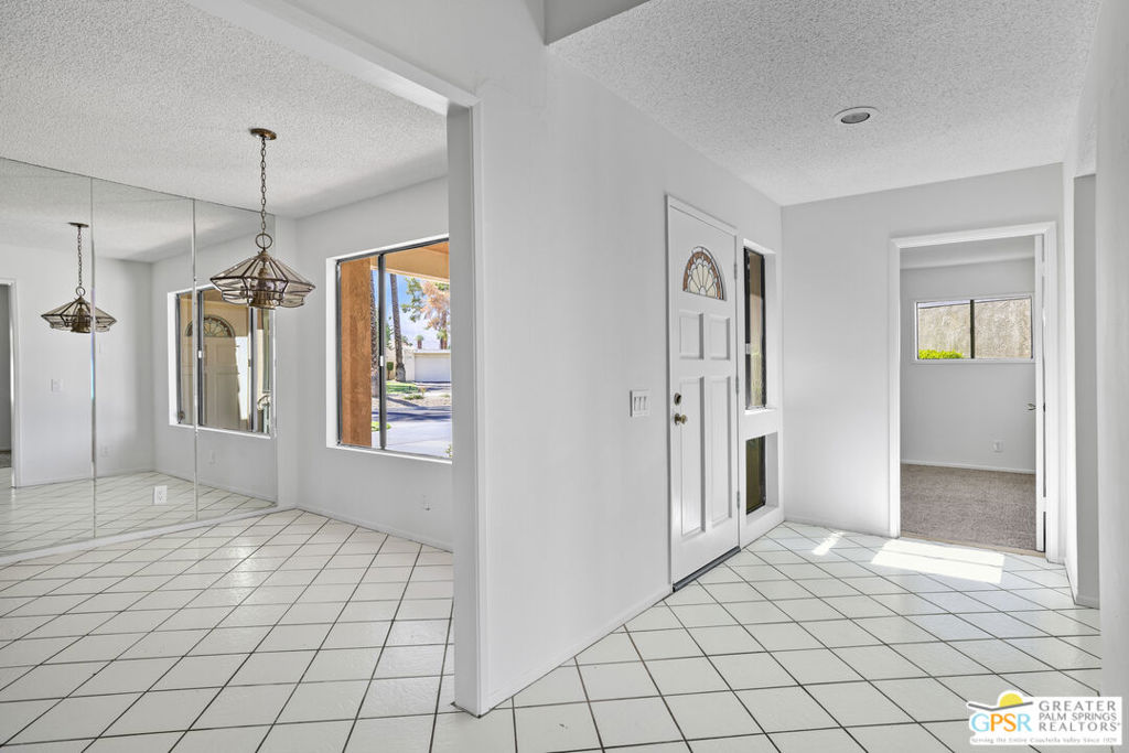 MLS #25602827PS image #19