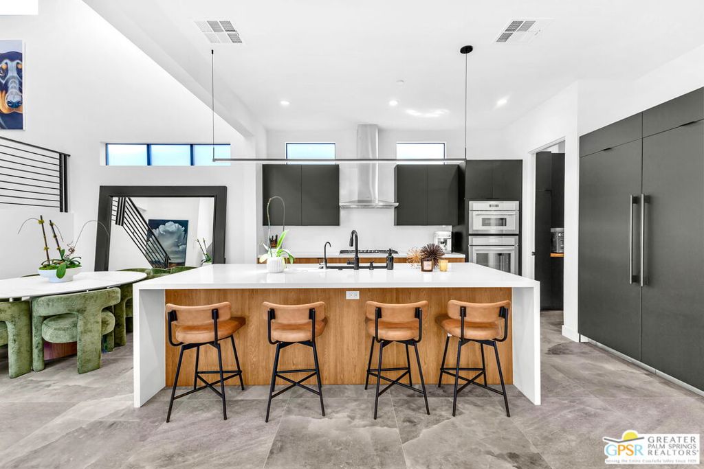 MLS #25602873PS image #9