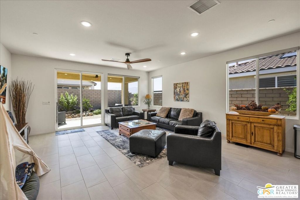 MLS #25603021PS image #8