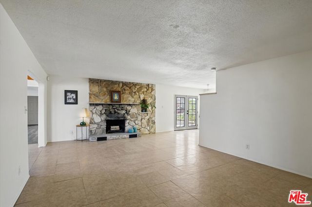 MLS #25603057 image #11