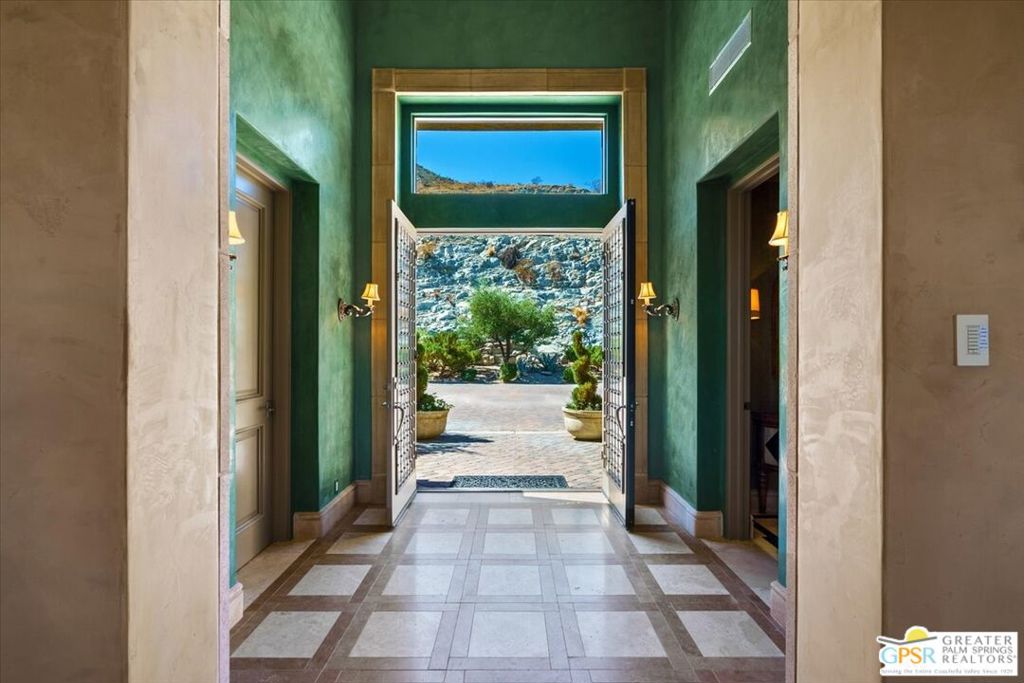 MLS #25603517PS image #0