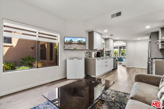 MLS #25603769 image #14