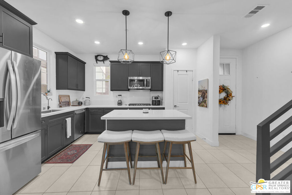 MLS #219132996PS image #3