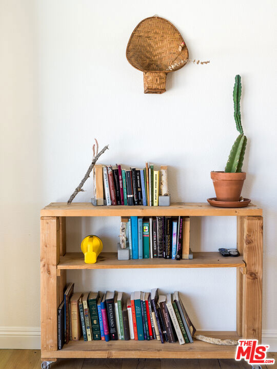 MLS #25604311 image #25