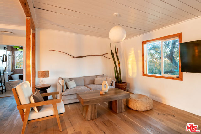 MLS #25604311 image #28