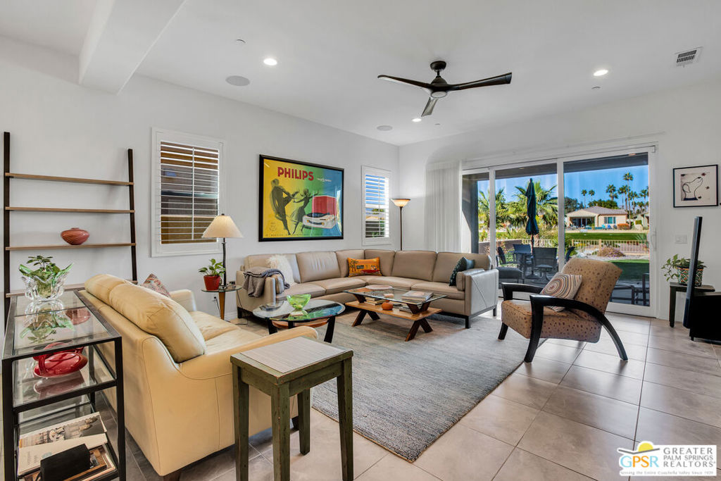 MLS #25604317PS image #2