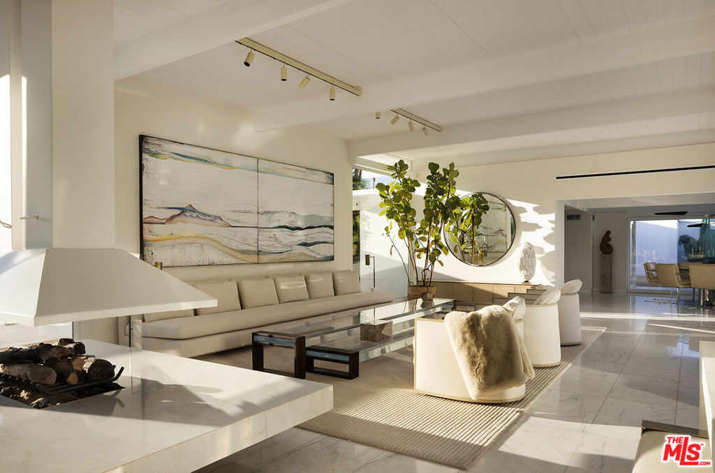 MLS #25604411 image #4