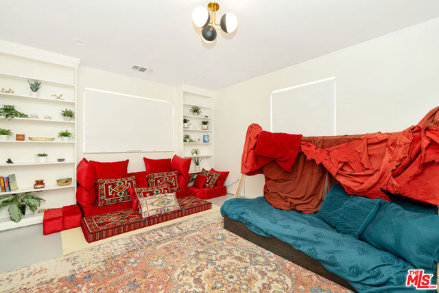 MLS #25604495 image #14