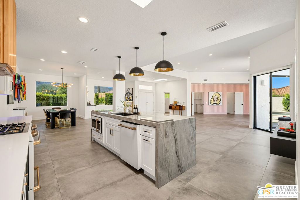 MLS #25604531PS image #12