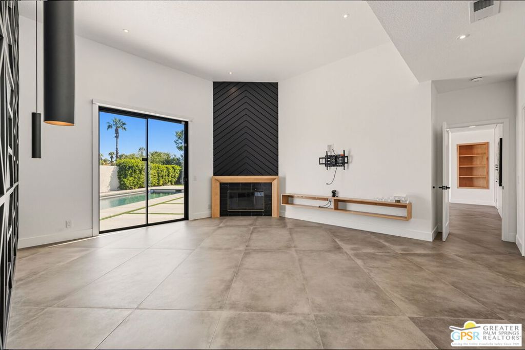 MLS #25604531PS image #39