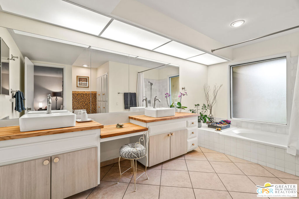 MLS #25604871PS image #37