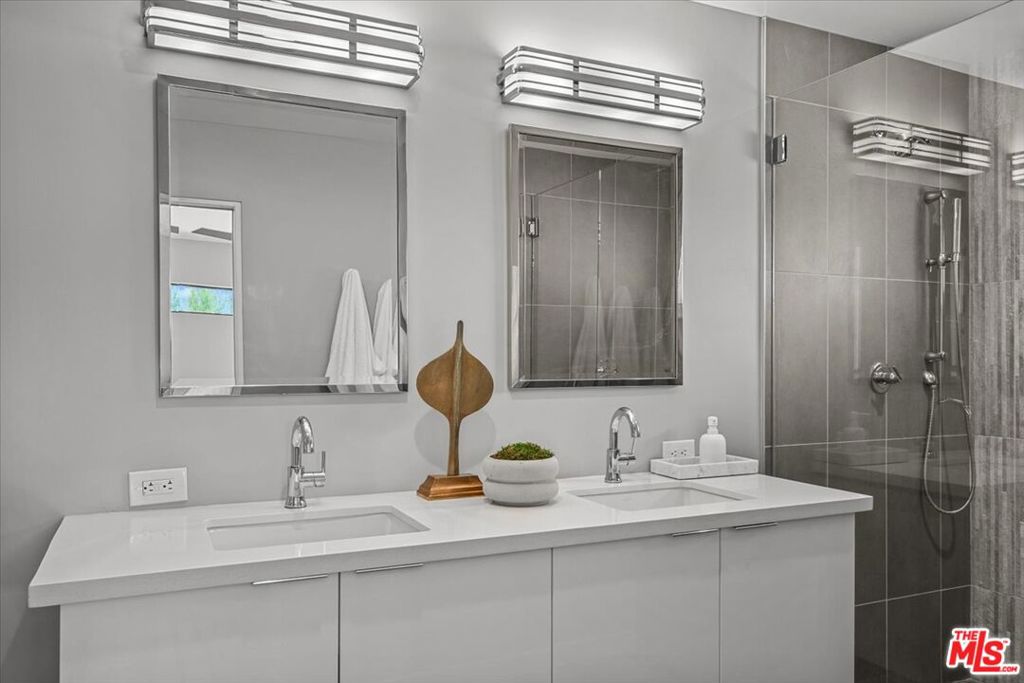 MLS #25605045 image #21