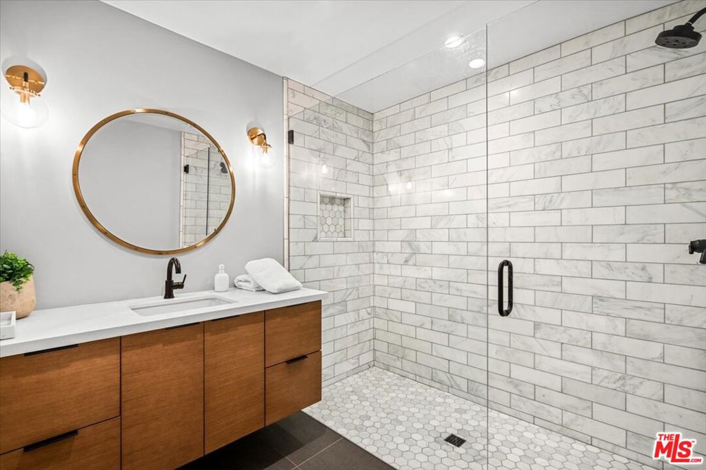 MLS #25605045 image #24