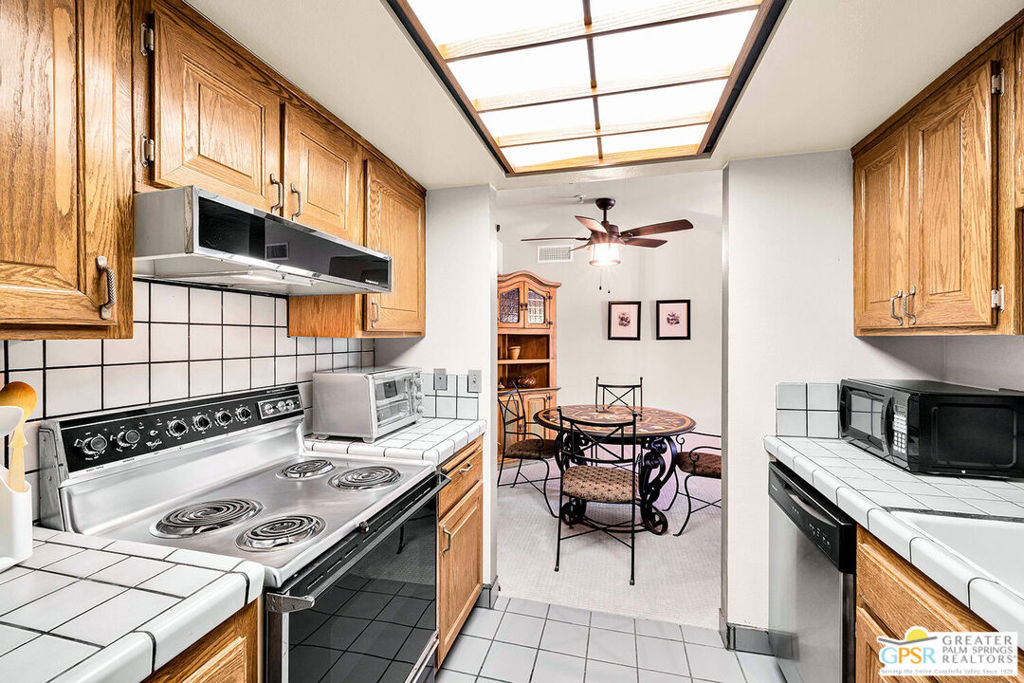 MLS #25605771PS image #16