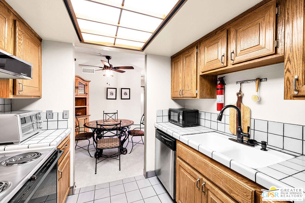 MLS #25605771PS image #17