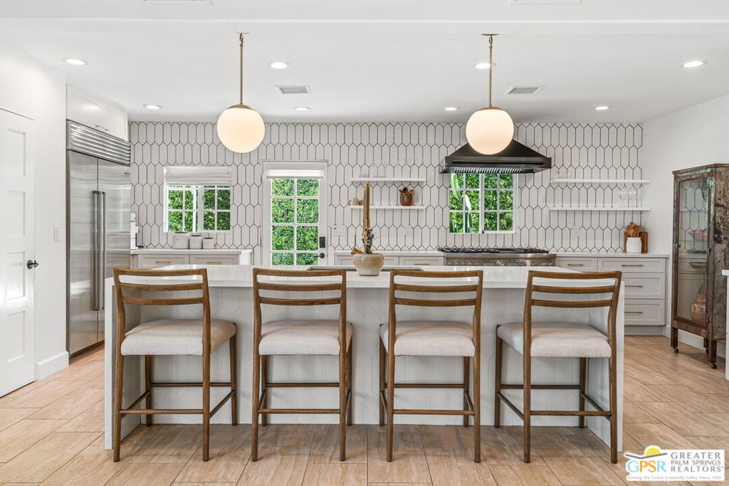 MLS #25606345PS image #2