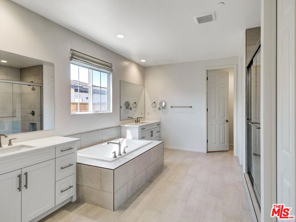 MLS #25607277 image #10