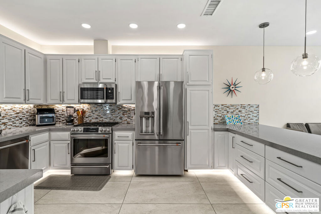 MLS #25607597PS image #16