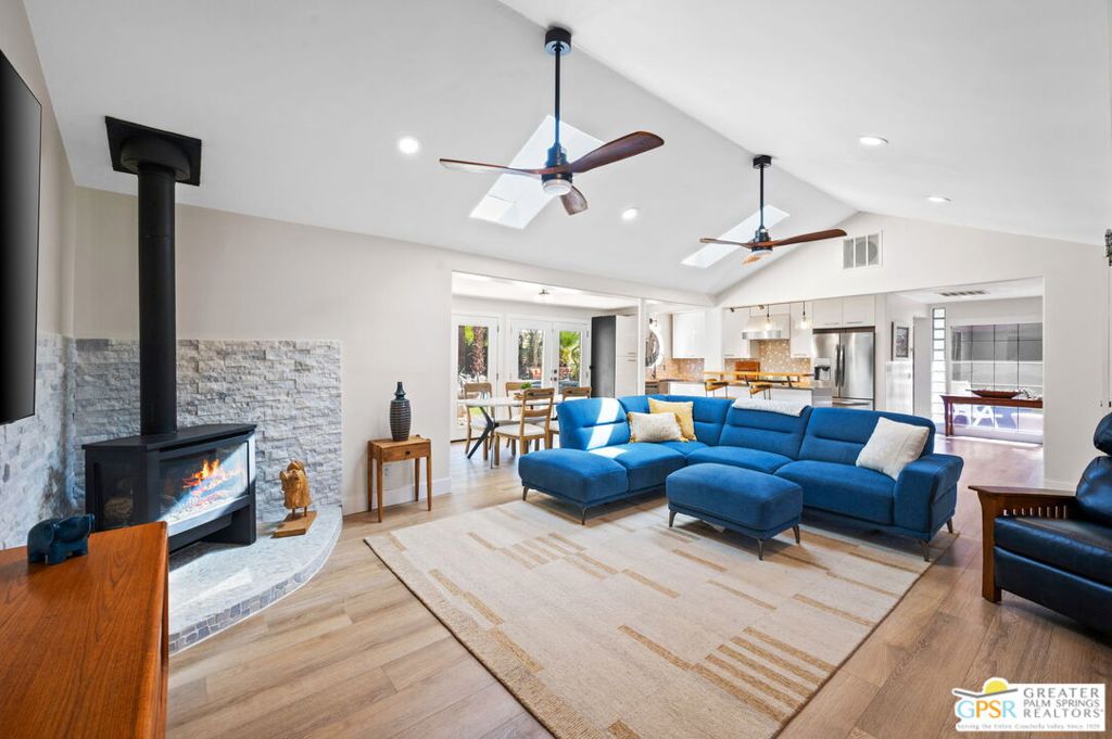 MLS #25607635PS image #8