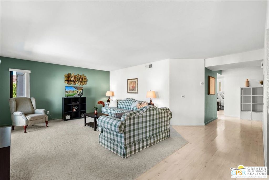 MLS #25608301PS image #3