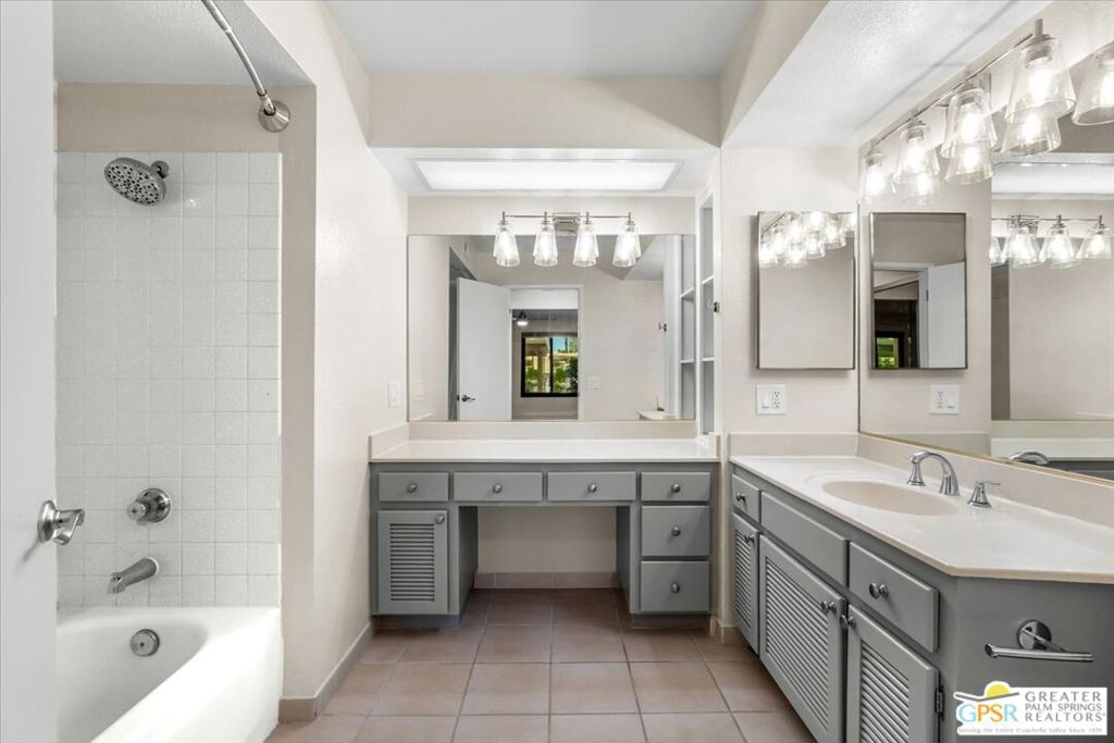 MLS #25608475PS image #17