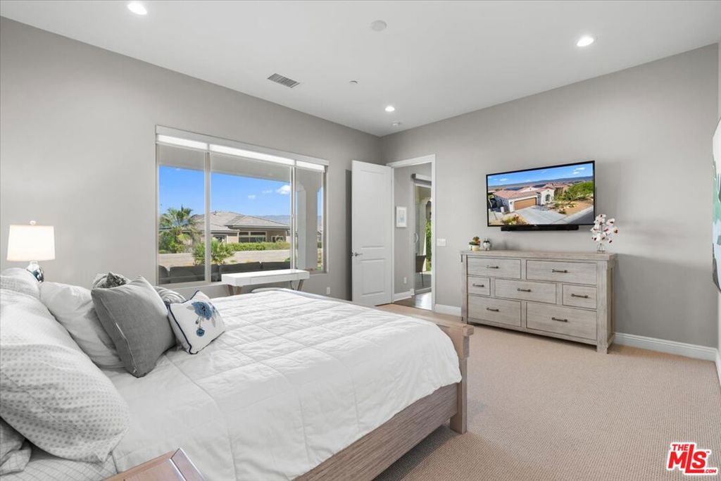 MLS #25608553 image #14