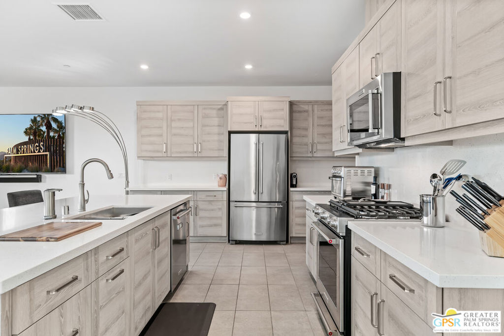 MLS #25609457PS image #14